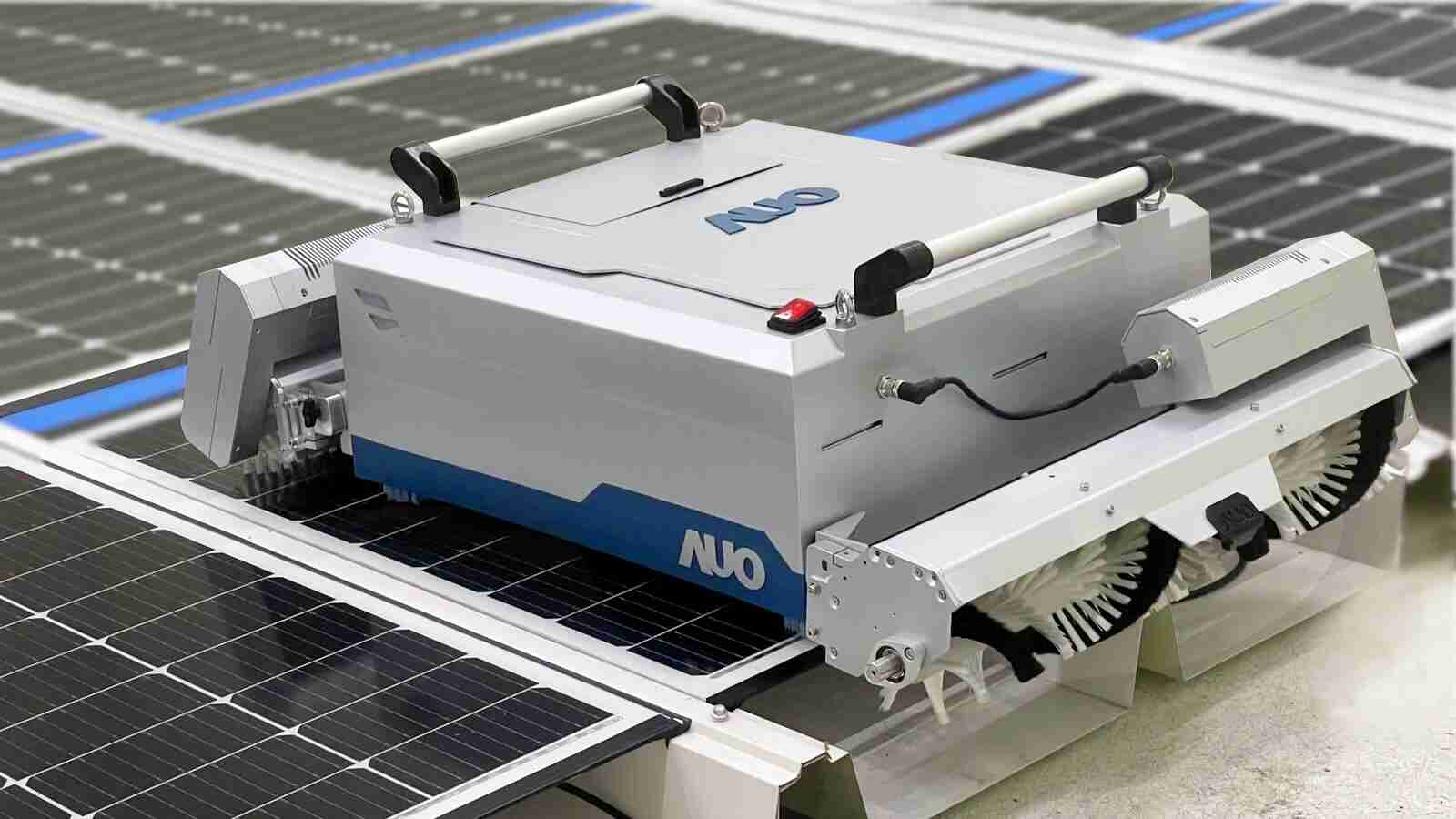 PG国际致力EPC场域技术升级，，，，导入清洁机器人搭配传感器与AI数据分析，，大幅减少维运成本